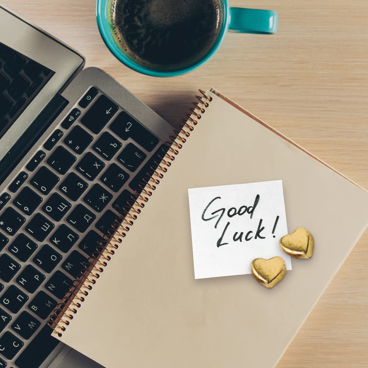 Günthart 150 darabos arany csokoládé szívek nugát töltelékkel, rénszarvas | Vörös Rudolf - Nugát krém | Arany csokoládé szívek | Verseny | Arany csokoládé szívek | karácsony (1,2 kg)