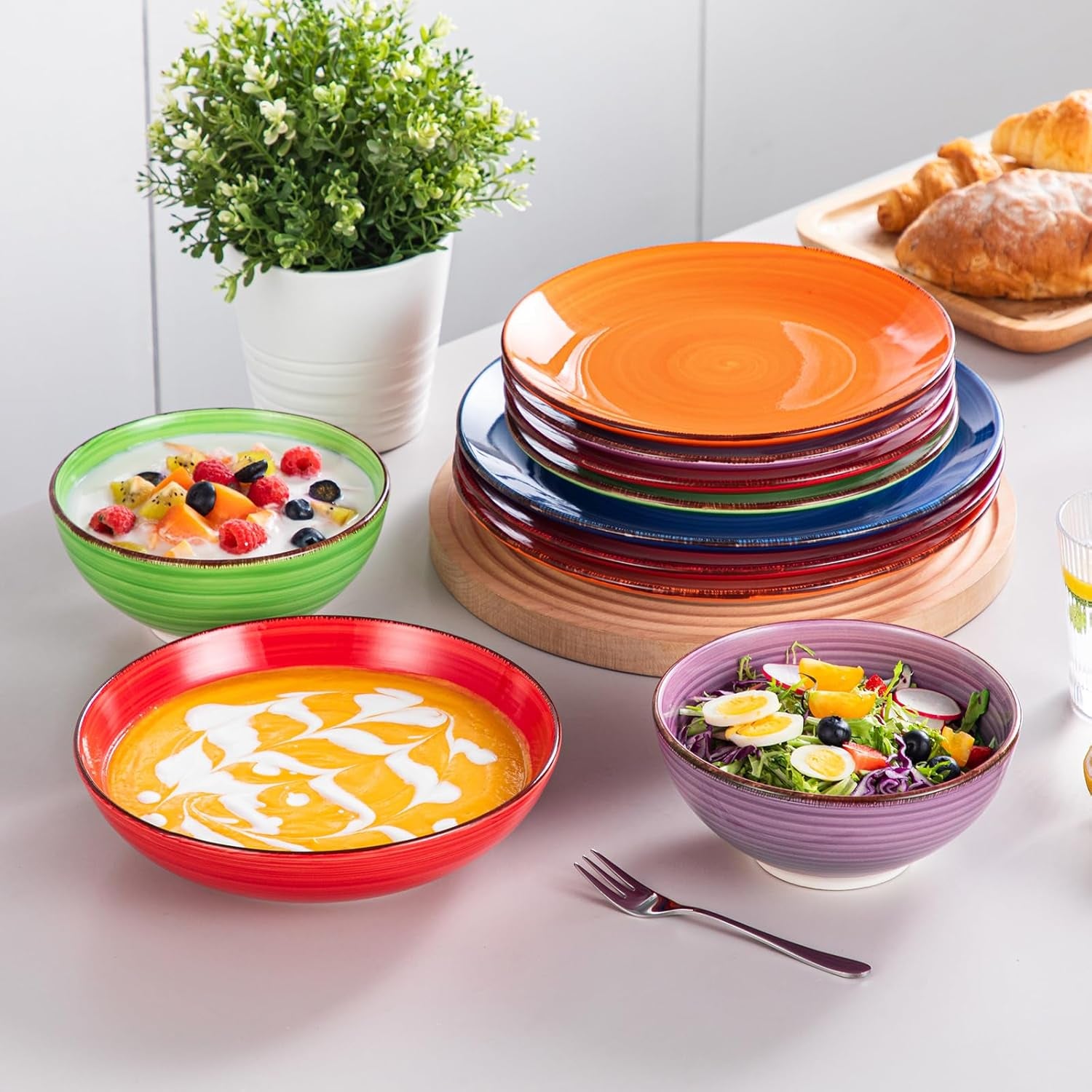 Set de veselă pentru 6 persoane, set de veselă din gresie Vancasso Bonita cu 24 de piese, set de veselă modern combinat cu 6 farfurii de cină, 6 farfurii de salată, 6 farfurii de supă și 6 boluri