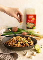 Bamboo Garden - Pad Thai rizstészta rudak, hagyományos tésztás ételekhez, mint például pad-thai, vegán, 1 x 300 g (a csomagolás kialakítása eltérő lehet)