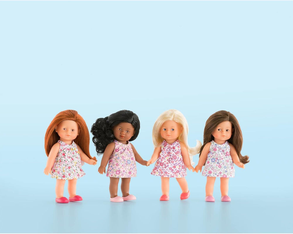 Corolle 9000240020 - Romy brunett Les Trends Mini Corolline 20 cm, francia baba bájjal és vanília illattal, 20 cm