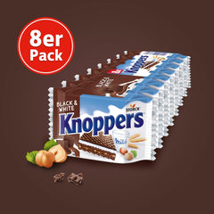 Fehér és fekete Knoppers – 8 x 25g – Sötétkakaós ostyával töltött ostyaszeletek, fekete kekszdarabok, tej és nugátkrém