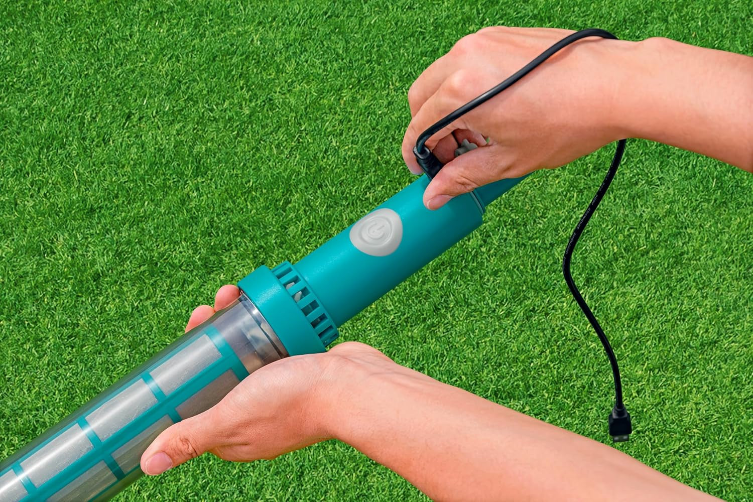 Bestway AquaSurge akkumulátoros medenceporszívó 251 cm