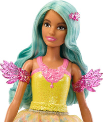 Barbie Ein Verborgener Zauber – Teresa Puppe mit märchenhaftem Outfit, gewelltes Haar und Kamm für Frisierspaß, für Kinder ab 3 Jahren, HLC36