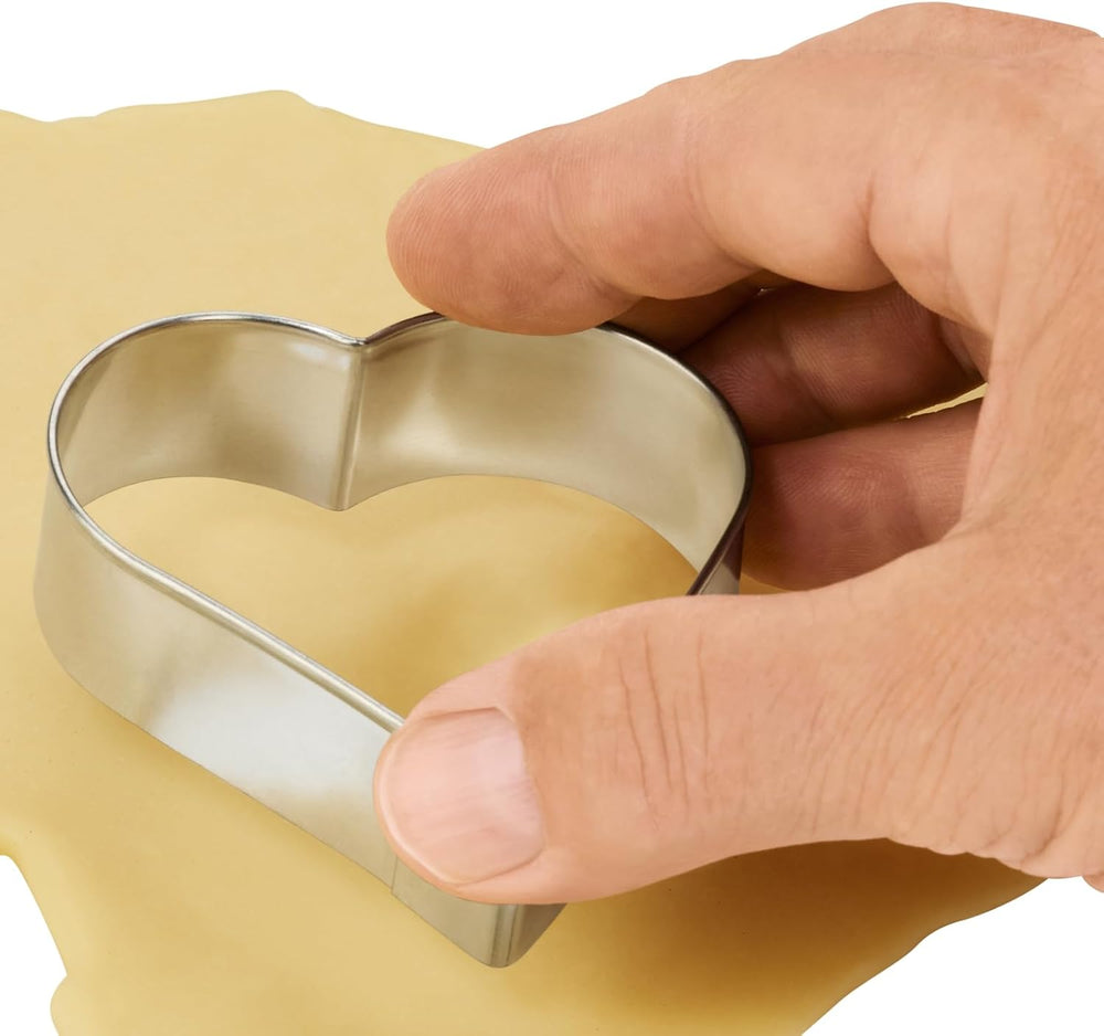 Formă de tăiat biscuiți originală Kaiser 2300612867, pentru decuparea fursecurilor, biscuiților, fondantului, tablei de oțel, argintii