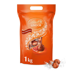 Lindt LINDOR Vörös narancssárga csokoládégolyók | 1 kg-os visszazárható zacskó | kb. 80 db csokoládé cukorka szájban olvadó töltelékkel | Tömeges csomag, csokoládé ajándék