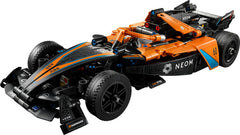 LEGO Technic NEOM Mclaren Formula E versenyautó, versenyautó játék 9 éves fiúknak és lányoknak, modellautós készlet, gyerekszoba dekoráció, születésnapi ajándékötlet 42169 építőkészletek Beuche den LEGO-Store