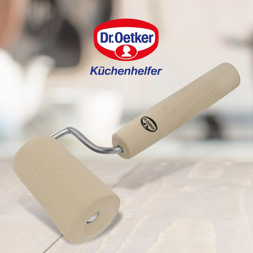 Dr. Oetker Teigroller aus Holz – Teigrolle aus kiváló minőségű Buchenholz – Perfekt für round und eckige Formen – kb. 18 x 7 cm, Rolle Durchmesser kb. 4,5 cm