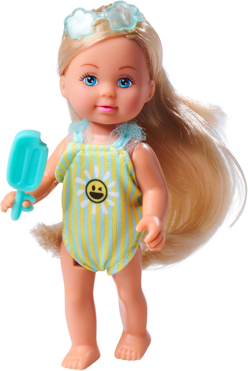 Simba Evi Love Travel, 2 modele asortate, va fi livrat doar UN articol, păpușă într-o valiză cu roți, poartă un costum de baie cu volane, include ochelari de soare și înghețată, 12 cm, vârste 3+