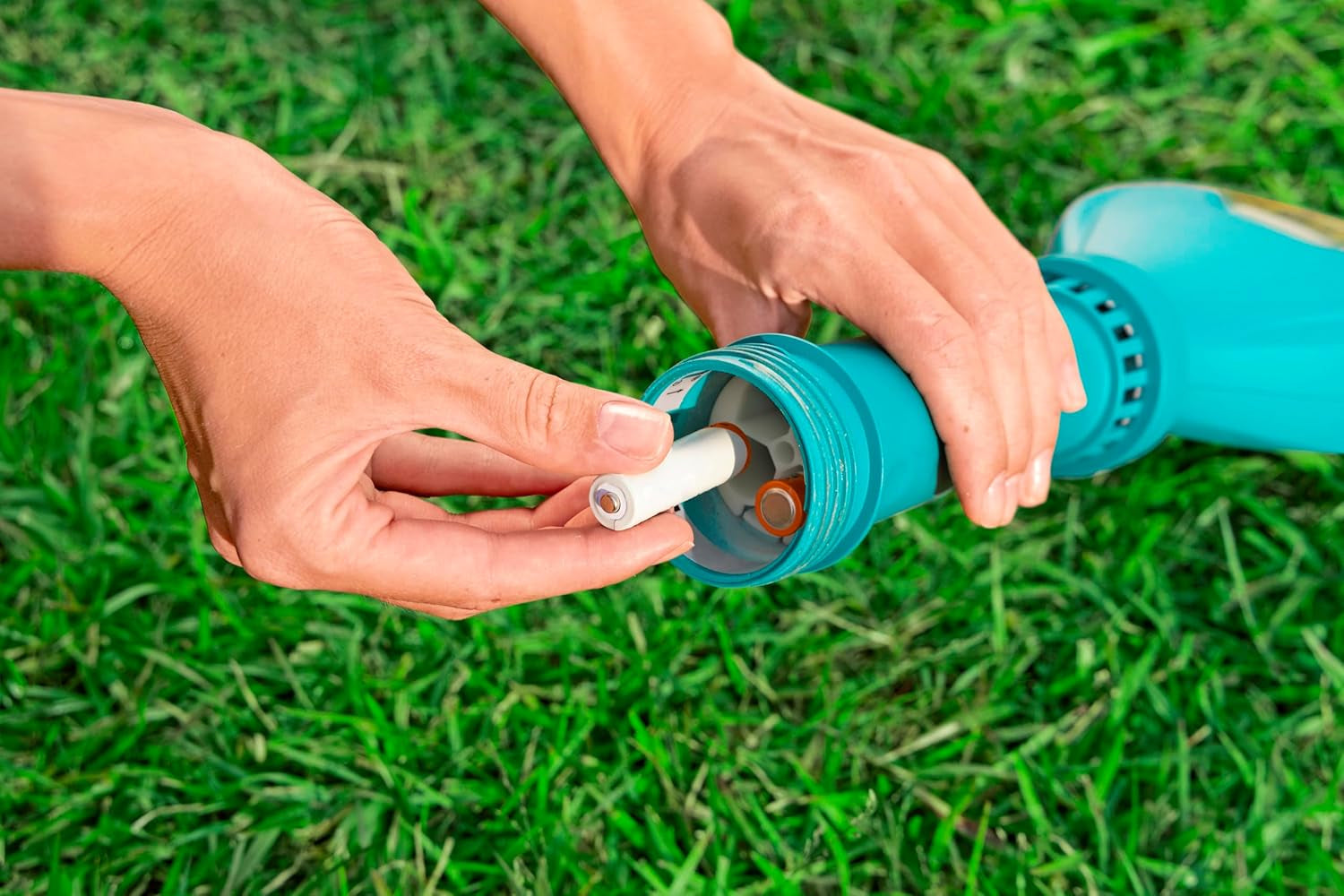 Akkumulátoros medencetisztító Bestway AquaTech 150 cm