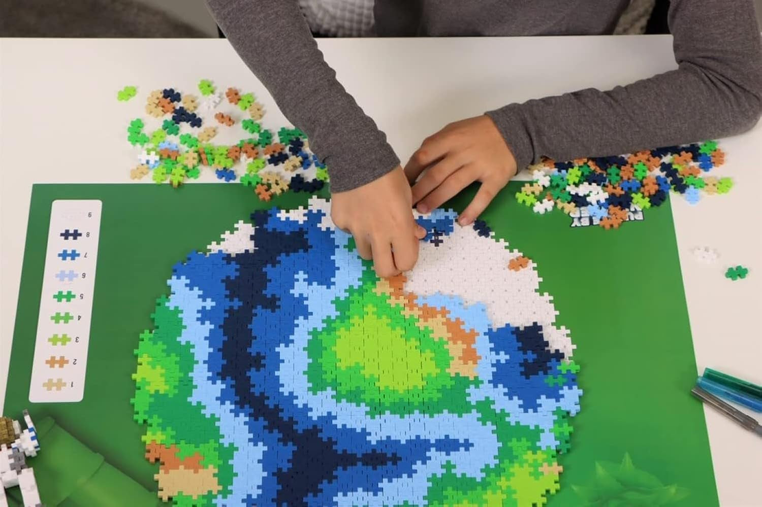 PLUSZ PLUSZ Earth Block Puzzle 800 db Globe, Erde