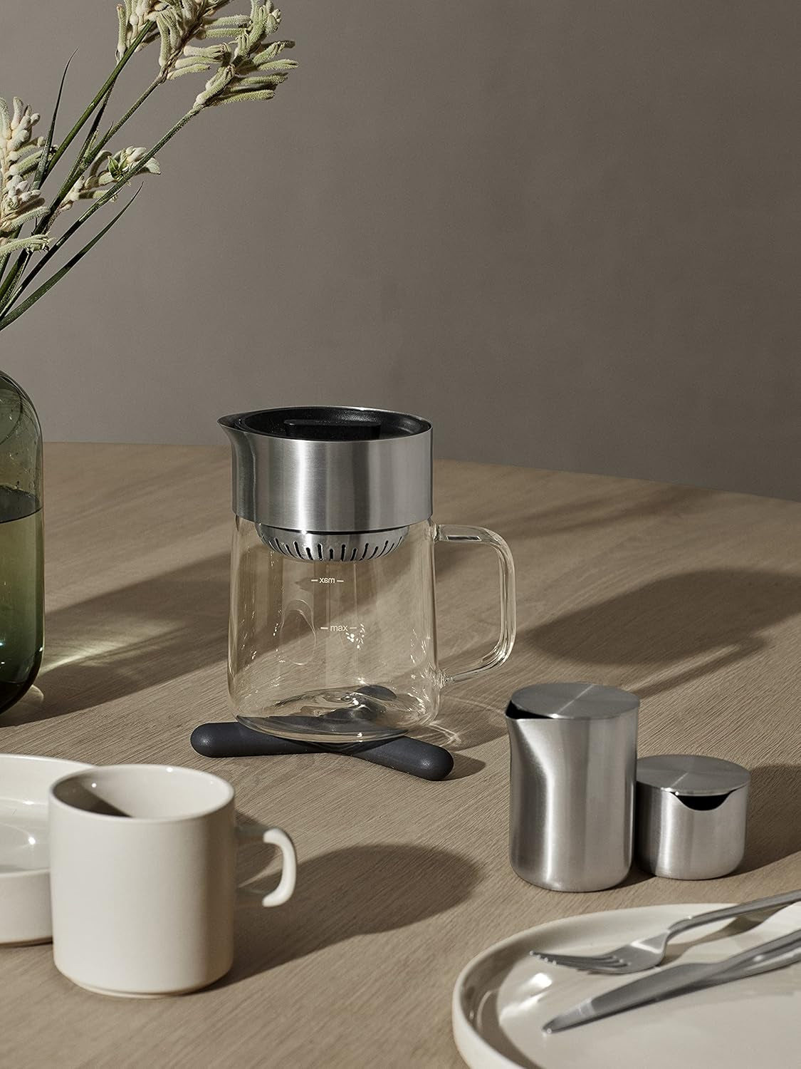 blomus -BASIC- Frișcă din oțel inoxidabil mat cu capac, capacitate 120 ml, cană elegantă pentru lapte, lavabilă în mașina de spălat vase (Î / L / A: 8,3 x 6,1 x 5,7 cm, oțel inoxidabil, 63618)