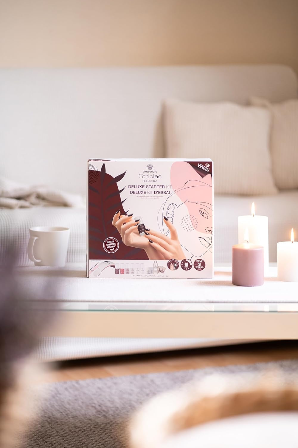 alessandro STRIPLAC PEEL OR SOAK DELUXE KÉSZLET - UV körömlakk készlet - Professzionális és finom manikűrért 15 perc alatt - Vegán és cruelty-mentes - LED lámpát tartalmaz
