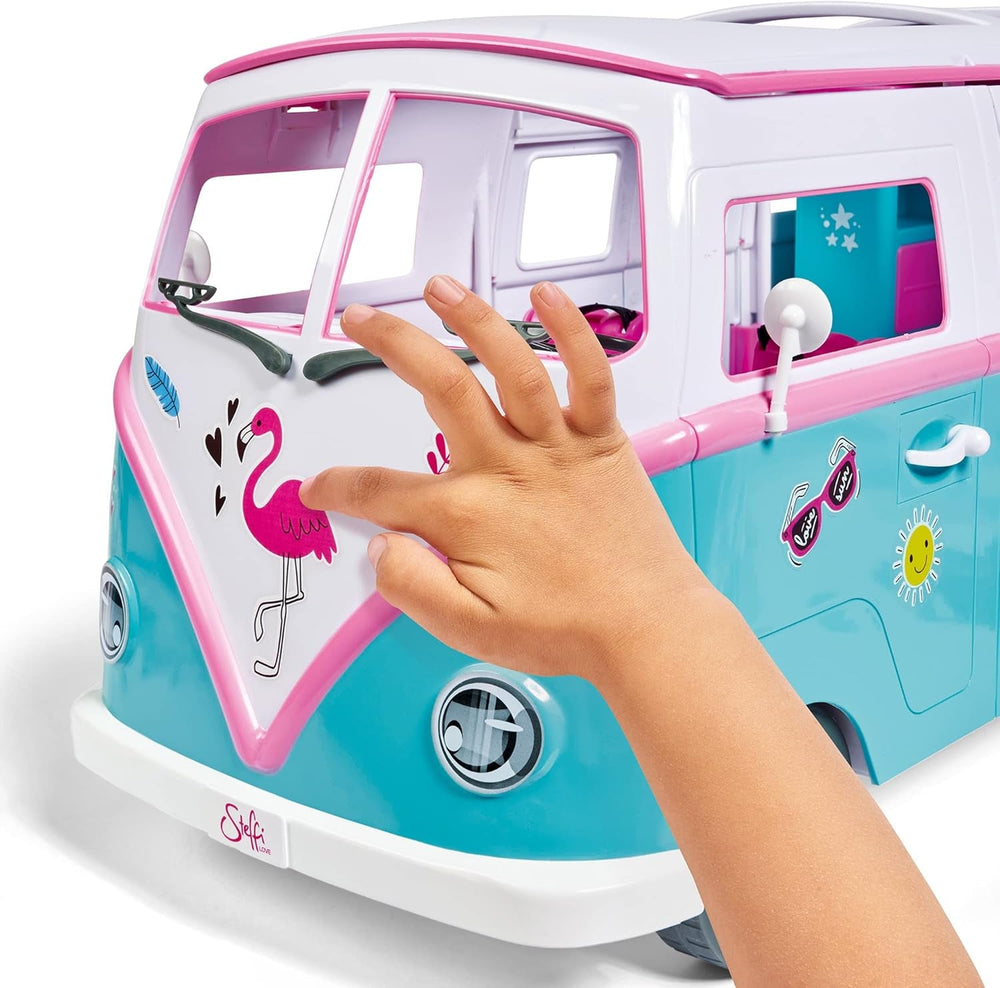 Simba Steffi Love Hawaii Camper / Puppe mit aufklappbarem Camper / inkl. Küche / Sitzecke / Bett / Tisch und viel Zubehör / L:51cm / 29cm / Für Kinder ab 3 Jahren geeignet, 105733523