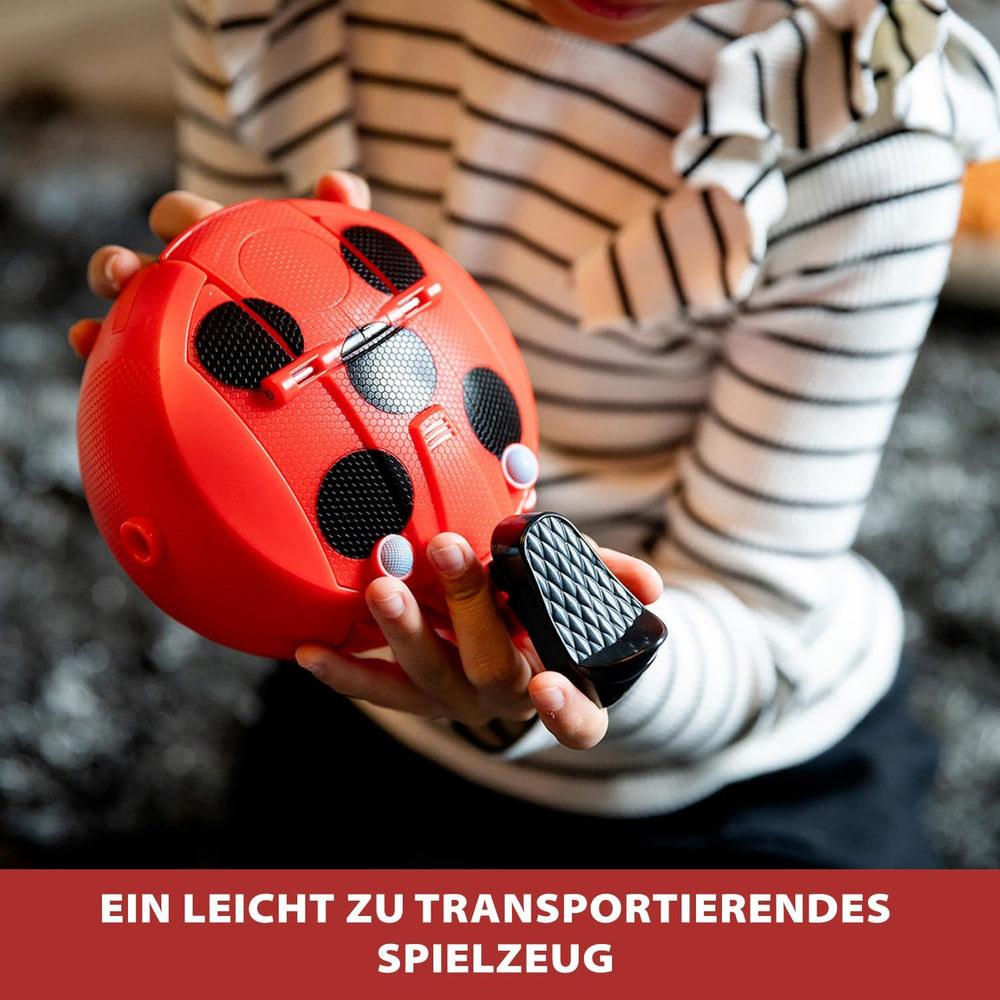 Bandai - Miraculous Ladybug - Scuter Miraculous Switch'n Go + păpușă articulată Ladybug Lucky Charm 26 cm - P50668