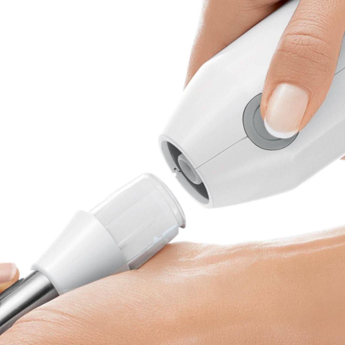 Bosch Stabmixx Ergomixx MSM66110, Edelstahl-Mixfuß, Mix- Und Messbecher, 2 Geschwindigkeitsstufen, Leichtes Gehäuse, 4-Klingen-Messer, Einfache Reinigung, 600 W, Weiß/Grau Kitchen Naty Shop