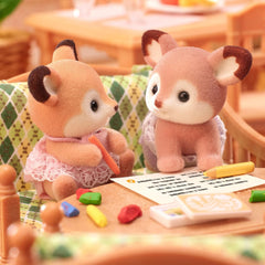 Sylvanian Families 5800 REH Zwillinge, Spielset mit Tierfigur, Tierfiguren Wald, Spielzeug für Kinder ab 3 Jahren