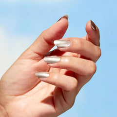 OPI Nature Bright Glitter & Shimmer - hosszantartó körömlakk innovatív, természetes összetevőket tartalmazó vegán formulával - a fényes körmökért