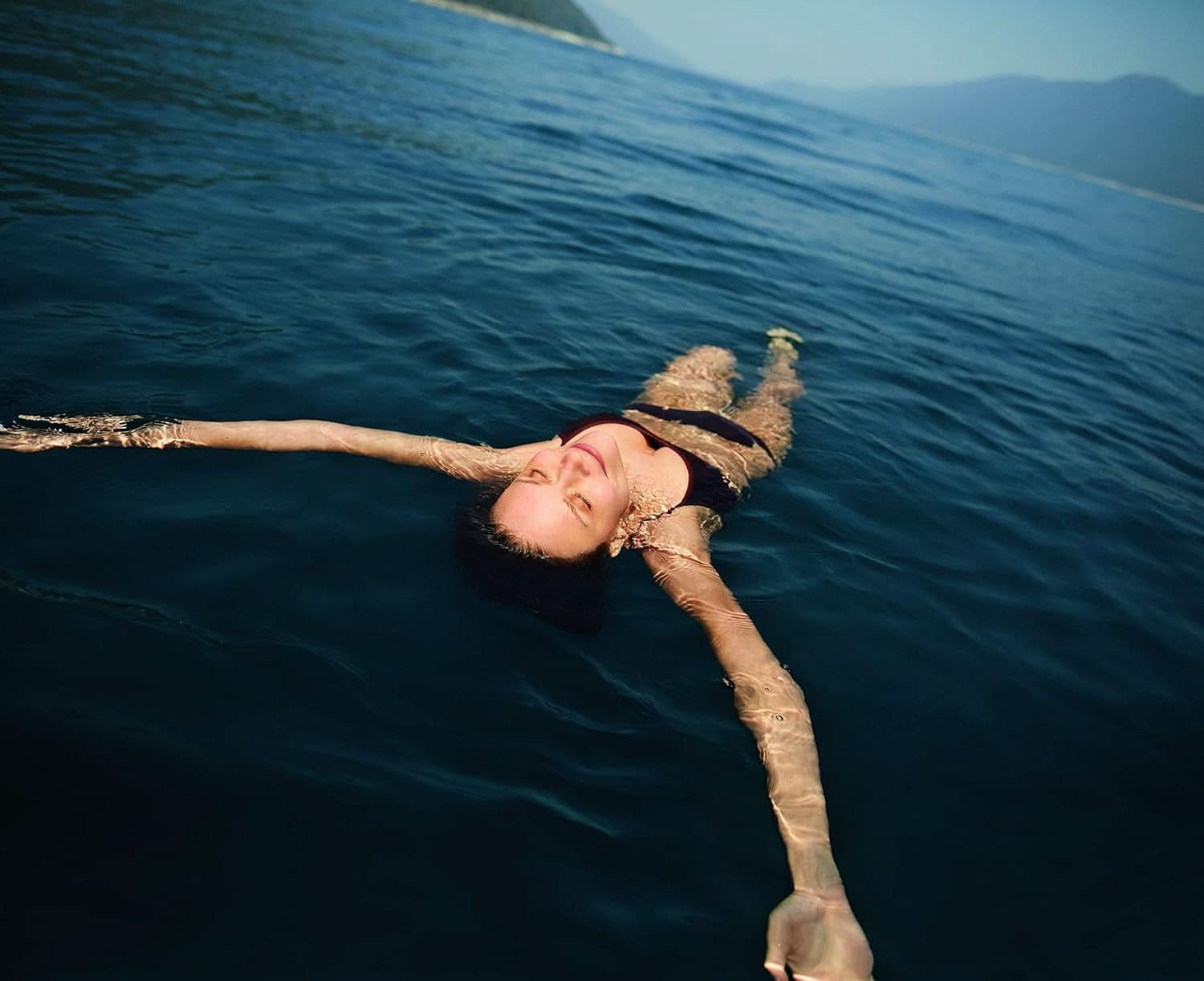 Kneipp, fürdőolaj, 94%-os tisztaságú mandulaolajjal, száraz és érzékeny bőrre - 100 ml Zuhany és fürdő Naty Shop