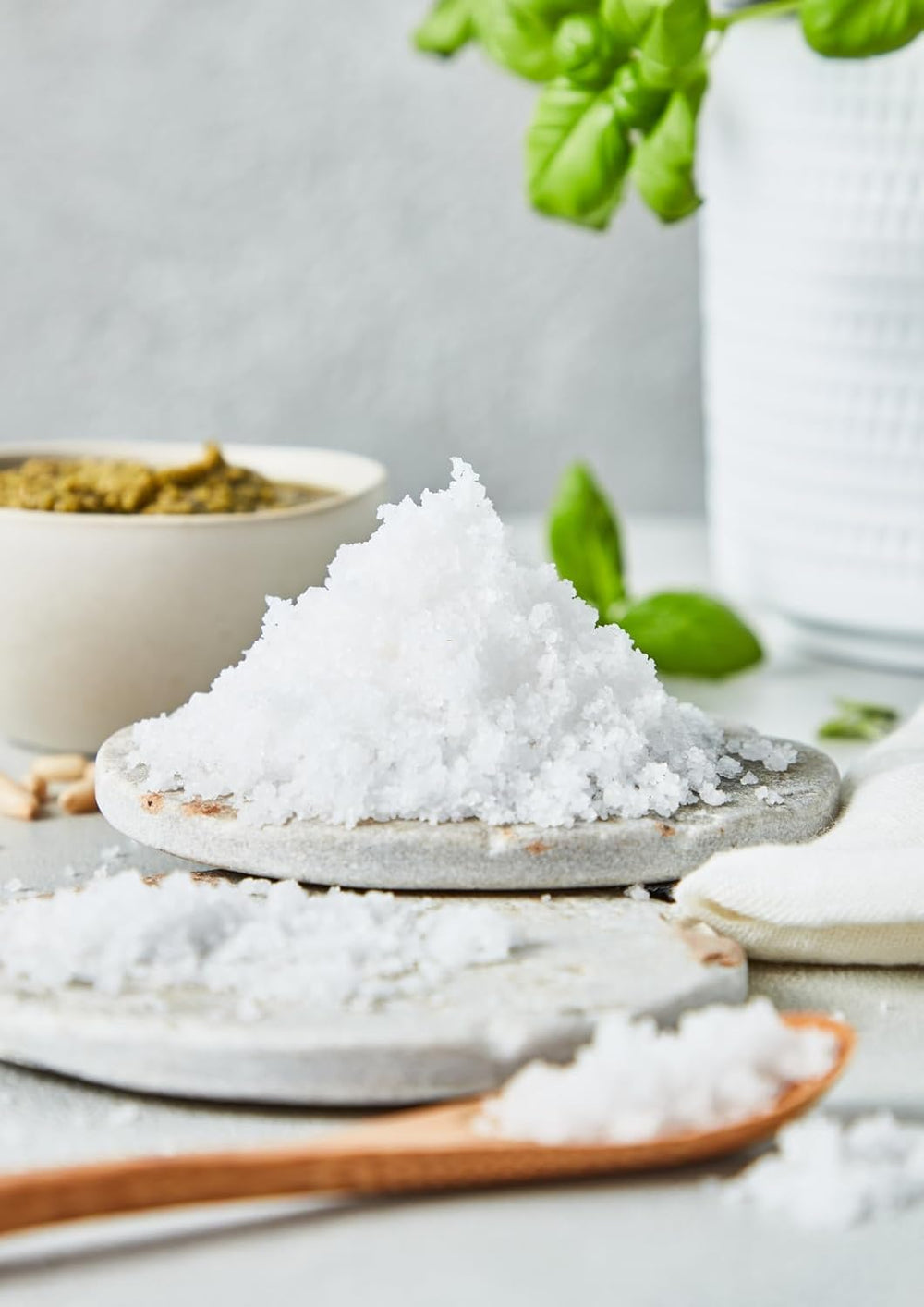 Fuchs Gewürze - Fleur de Sel | Nemes öntet só spárgához, tenger gyümölcseihez és halhoz | Meersalz prémium minőségű 100 g im wiederverschließbaren Gewürzglas
