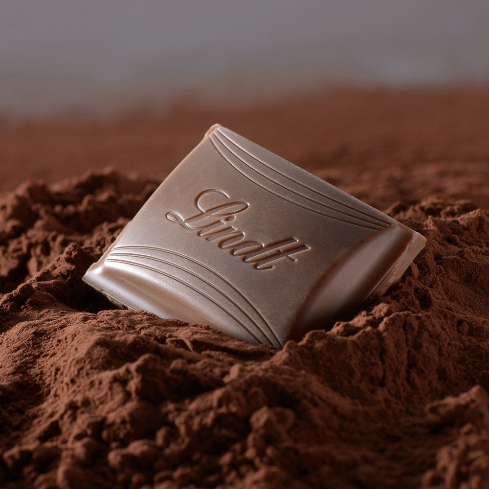 Lindt HELLO epres csokoládé sajttorta | Rúd 100g | Tejcsokoládé eper túrókrémes töltelékkel | Csokoládé | Csokoládé ajándék (5 db-os csomag)