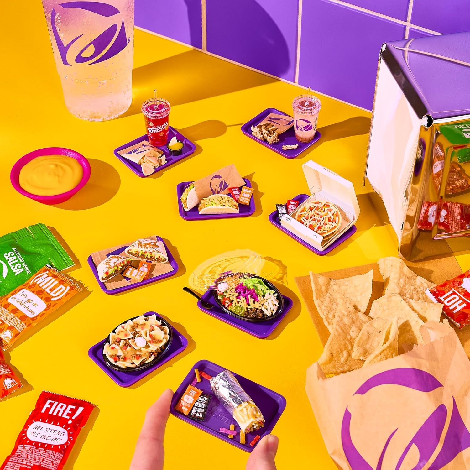 MGA's Miniverse Make It Mini Taco Bell Series 1 - Mini-Sammlerstücke, DIY, Kunstharz-Bastelspiel, Nachgebildete Lebensmittel, Nicht Essbar, Für Sammler & Kinder ab 8