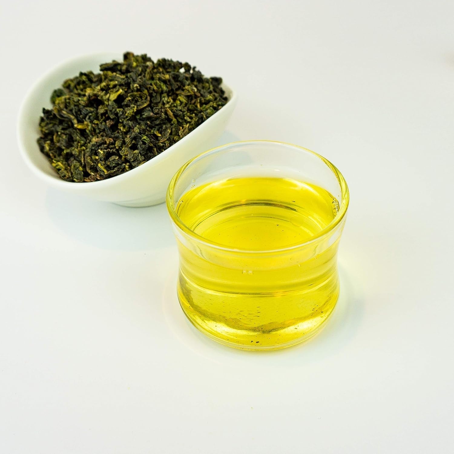 TEZEN Golden Osmanthus Oolong (Huang Jin GUI) din Fujian, China | Ceai Oolong chinezesc de înaltă calitate | Ceai chinezesc premium | Ideal pentru toți iubitorii de ceai și ca cadou (80 g)