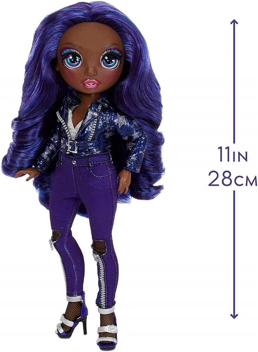Rainbow High Modepuppe - Kristal Bailey - Indigo Puppe mit 2 Luxus-Outfits - inkl. Accessoires und Puppenständer Series 2 - Tolles Geschenk für Kinder und Sammler ab 6 Jahren