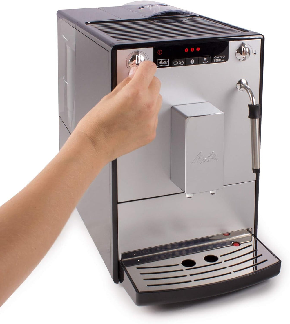 Melitta Solo & Milk - aparat de cafea subțire complet automat cu spumator de lapte, aparat de cafea cu rezervor de apă detașabil, de exemplu cafea sau cappuccino, argintiu