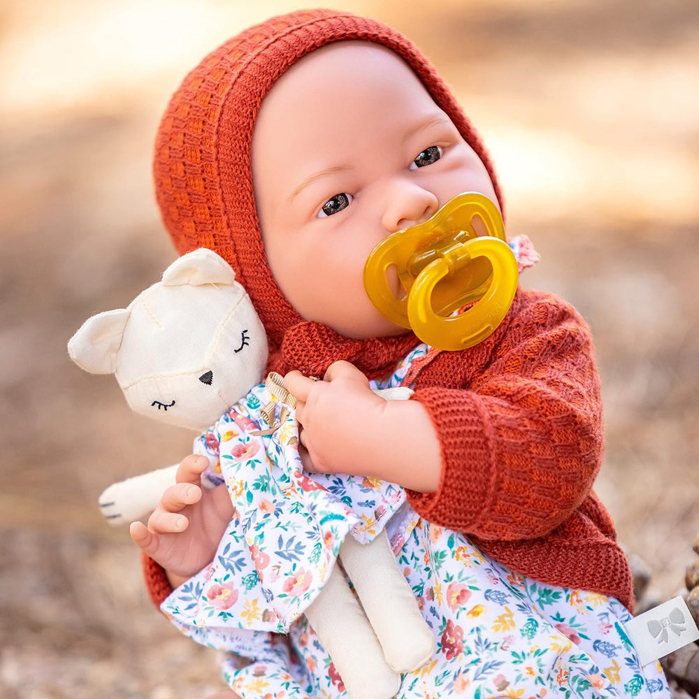 jc toys- Muñeca La Newborn recién nacida de 38 cm, de vinilo Suave, colección Nature, Con ropa floral, chupete y Peluche, niña, desinada en España por Berenguer, +2 años