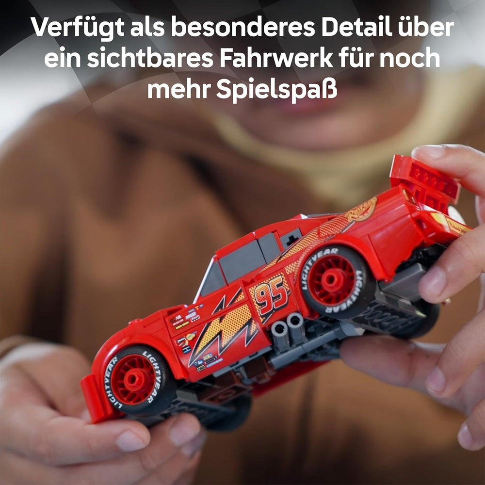 LEGO Speed ​​​​Champions | Lightning McQueen – Spielzeug zu Cars von Disney Pixar – DIY Deko für Kinderzimmer – Auto Spielset – Kreatives Geschenk für Mädchen, Jungen und Autofans ab 9 Jahren – 77255