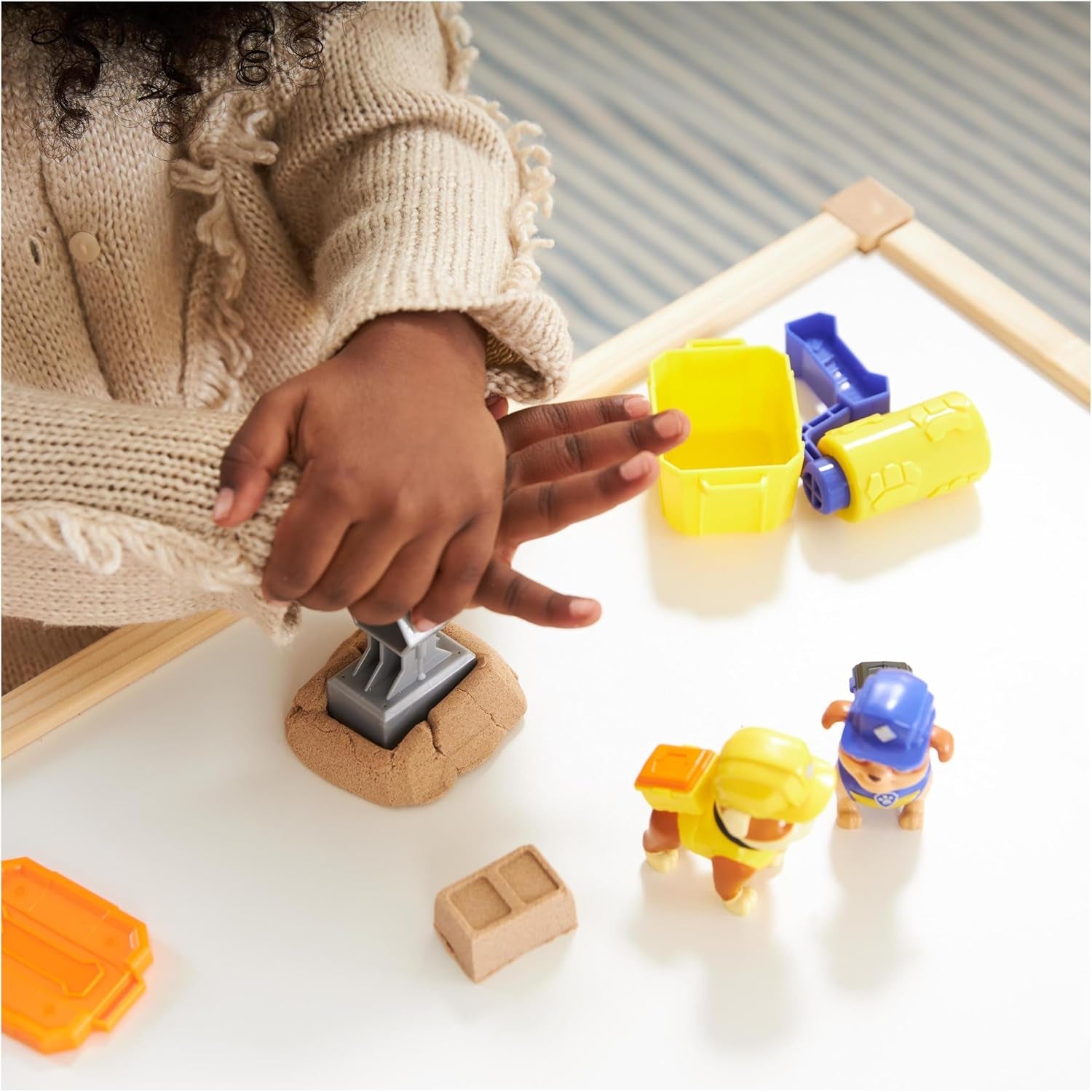 Rubble & Crew - Törmelék és kevert figura akciófigurák készlet, 2 építőjáték és 85 g kinetikus építési homok, játék 3 éves kortól gyerekeknek megfelelő akciófigurák Naty Shop