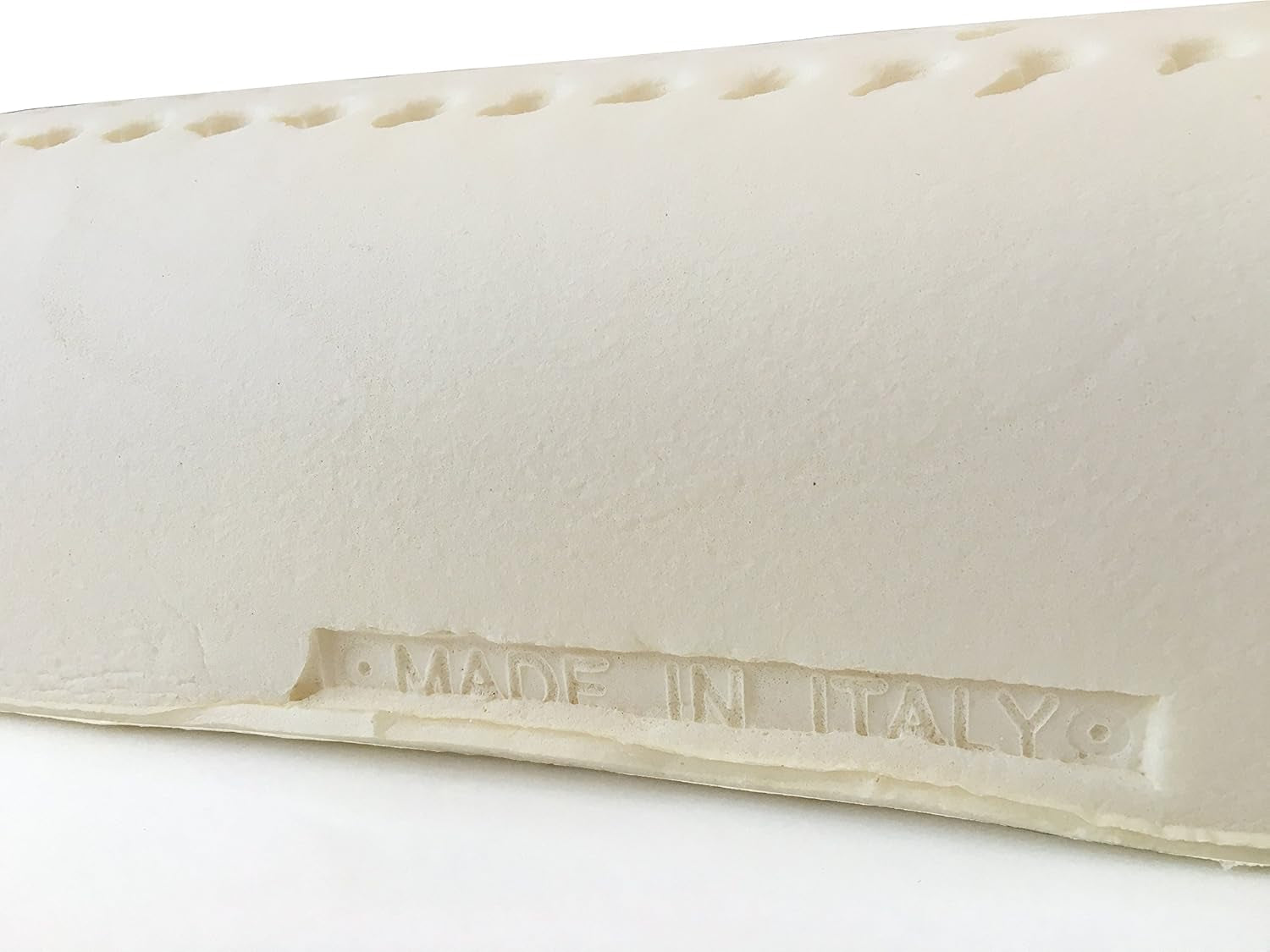Pernă din latex natural Model Double Wave - Pernă din latex perforată Ultra respirabilă Recuperare naturală și sănătoasă - Cel mai înalt confort Ergonomic Antibacterian - 100% Made in Italy Perne standard Naty Shop