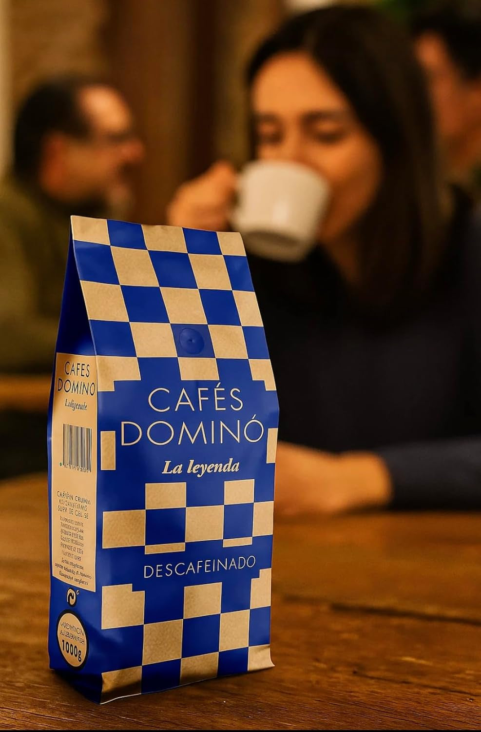 Boabe de cafea decofeinizate. Boabe de cafea prăjite natural. Boabe de cafea decofeinizate 1 kg. Origine: Brazilia. Cafea 100% Arabica din cele mai bune recolte din America de Sud.