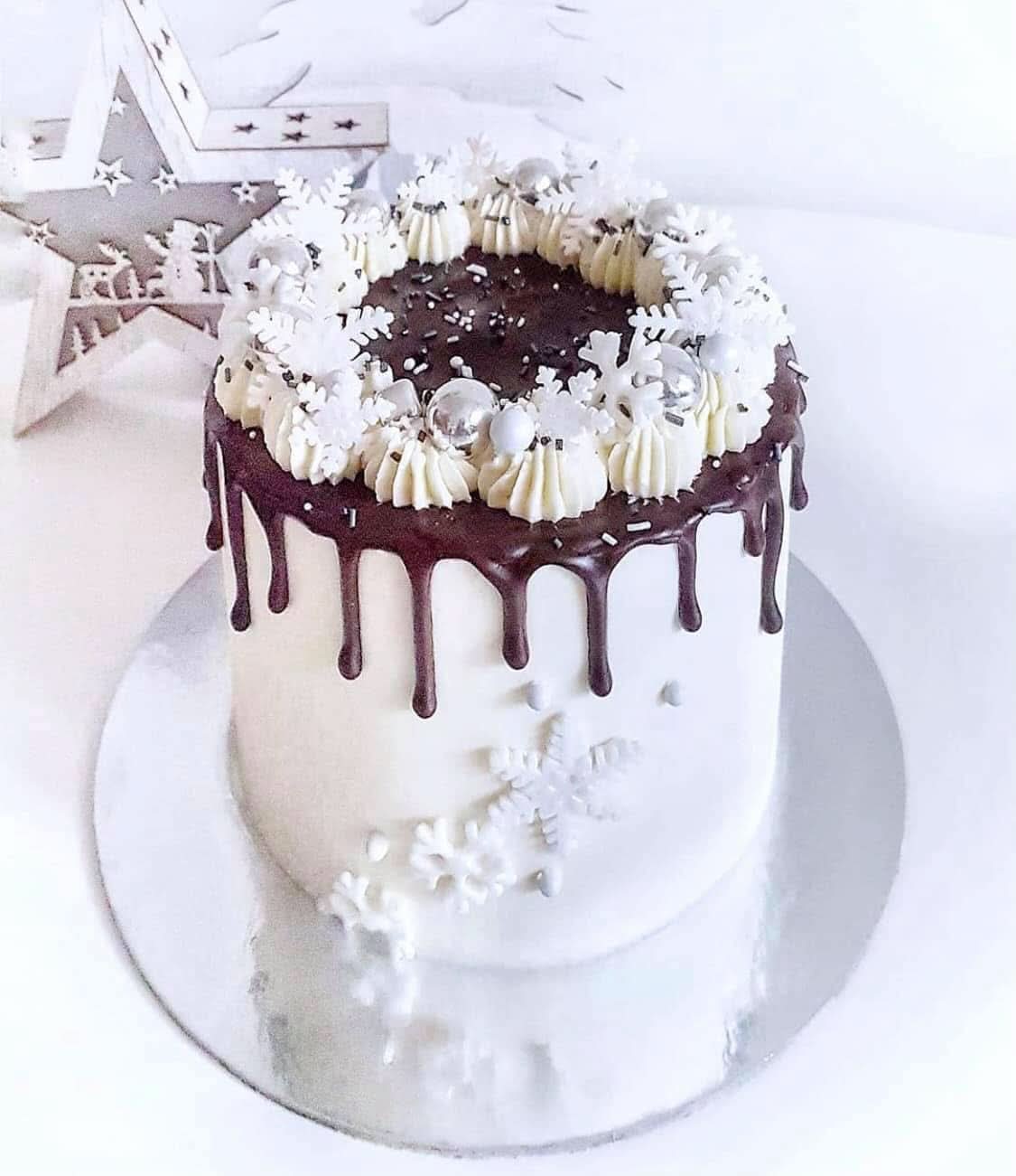 Super Drip Black Cake Glaze Cake Melts Chocolate 300 grame Glazuri si Decor Naty Shop