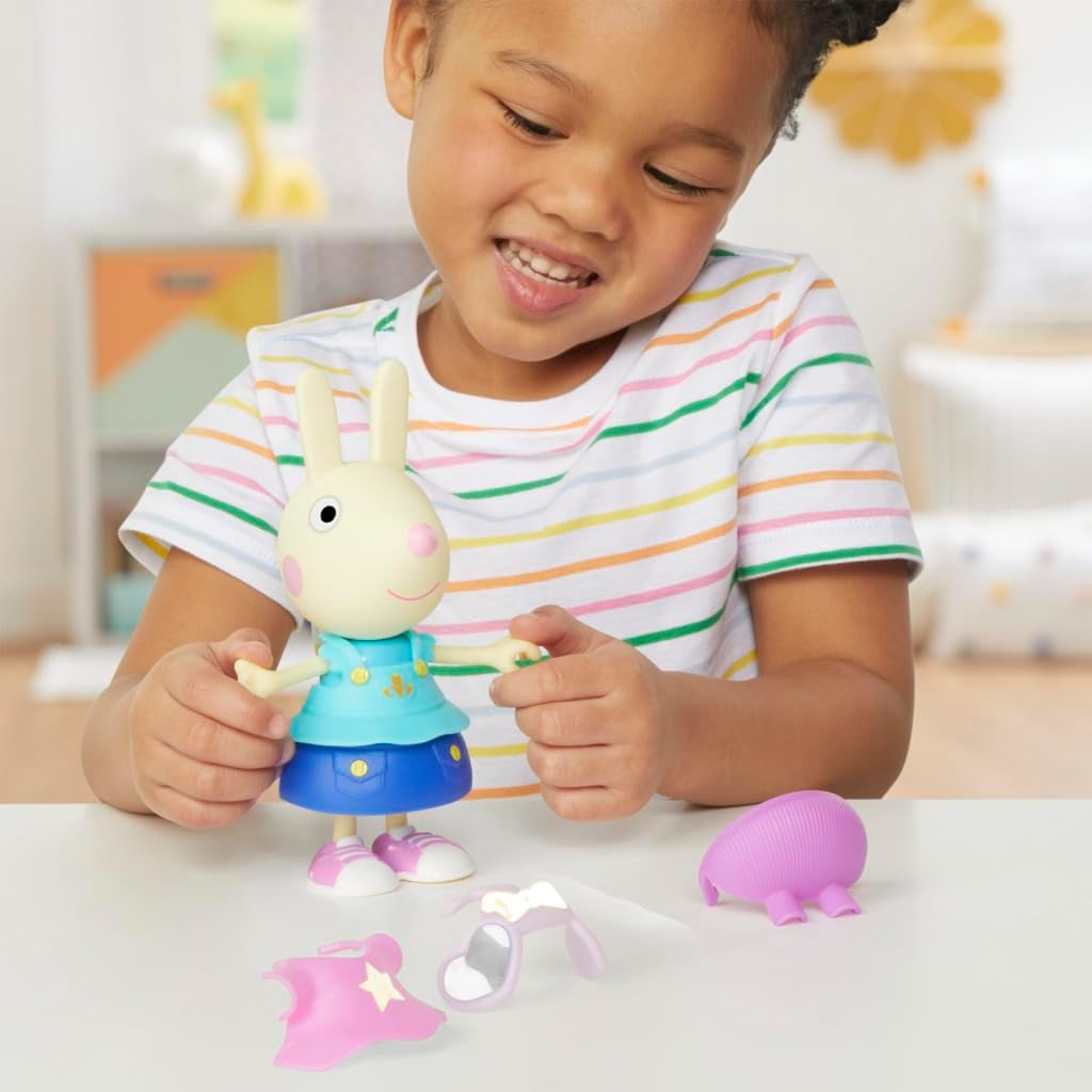 Peppa Pig Luisa Löffel Anziehspaß Figur, 15 cm große Puppe für Mädchen mit Accessoires und Kleidung zum Anziehen, interaktives Spielzeug-Set für Kleinkinder ab 3 Jahren