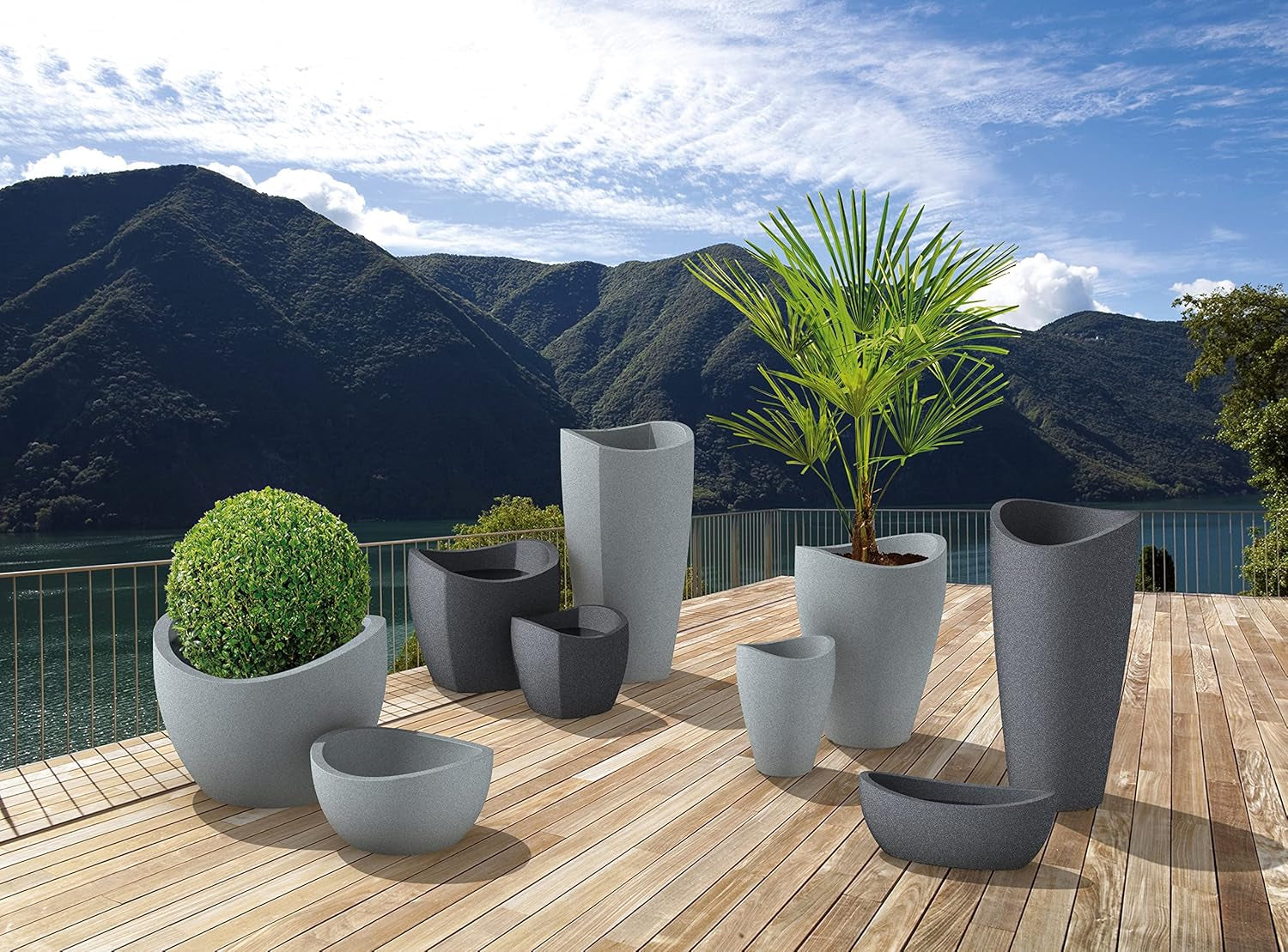 Scheurich Wave Globe High, recipient înalt din plastic, granit negru, diametru 29,8 cm, înălțime 40 cm, volum 6 l.