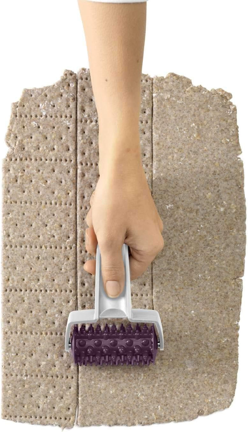 Betty Bossi Cracker Roller, az ideális konyhai eszköz a Knäckebrot und Crackern für raffiniertes Fingerfood készítéséhez. Teigschneider mit tollen Rezeptiden.