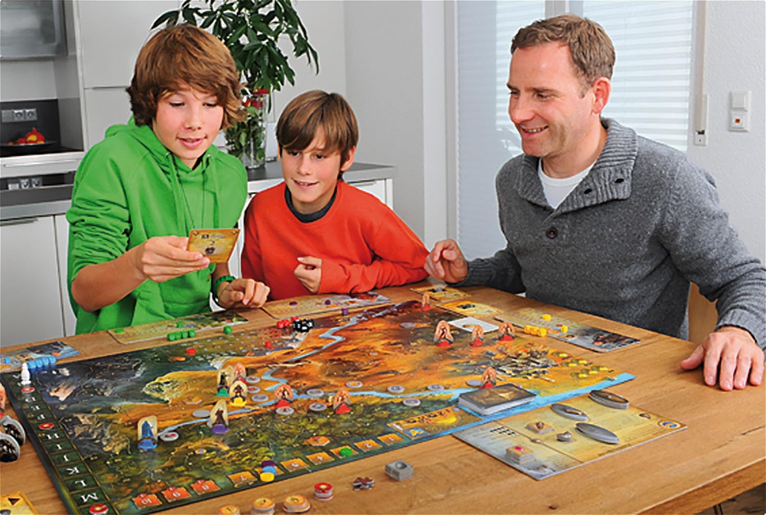 Kosmos 683122 Legends of Andor - Big Box, alapjáték (Kennerspiel des Jahres 2013) és további kiegészítők, Fantasy Classic, Cooperative Fantasy társasjáték, 10 év felettieknek