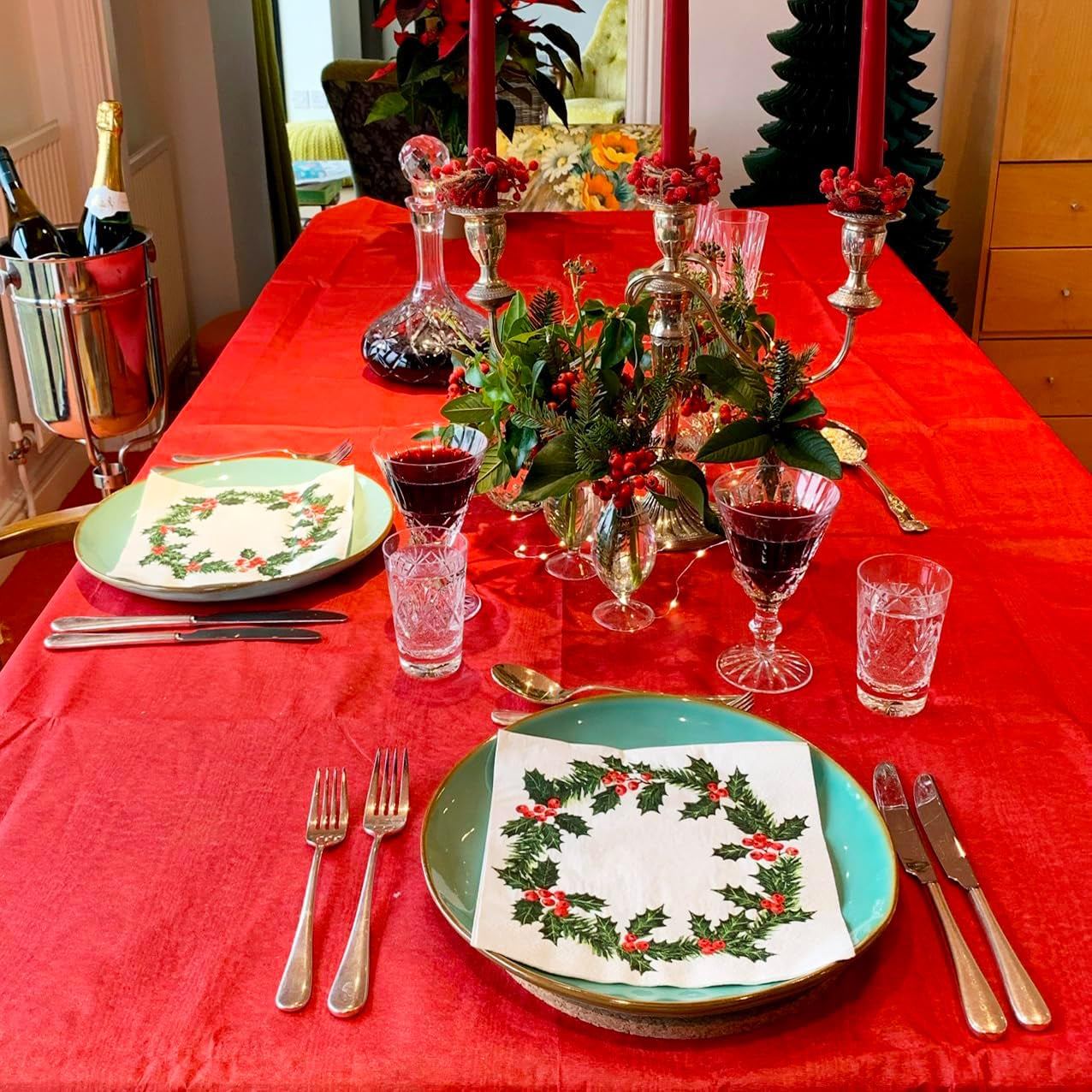 Talking Tables 20 șervețele de hârtie de Crăciun XL cu design Holly | Șervețele de lux de unică folosință | Reutilizabile | Ideale pentru Crăciun și petreceri cu cină | De înaltă calitate | 40Cm X 40Cm