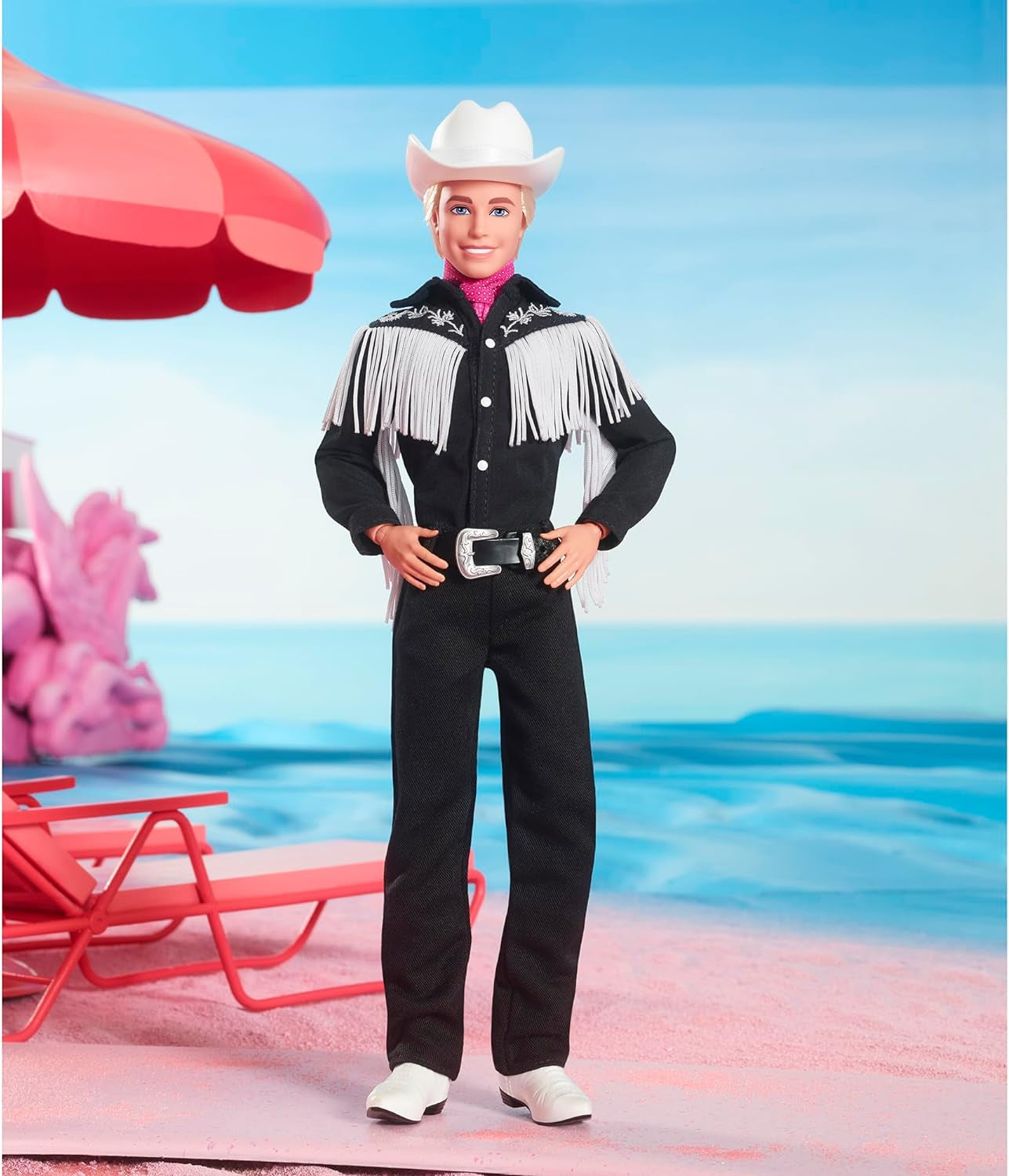 BARBIE the MOVIE Ken – Gyűjthető baba Western ruhában, vintage ing, cowboy sapka, fehér csizma a filmből 3 éves kortól, HRF30 Naty Shop babák