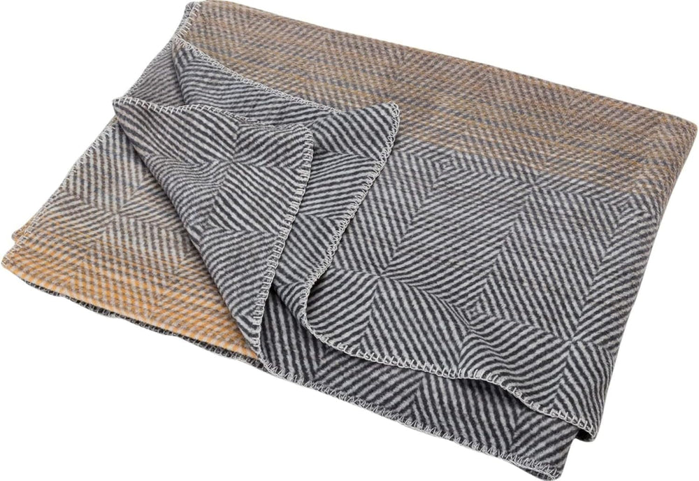 David Fussenegger pamut takaró 150x200 cm-es takaró színátmenetes mintával Bolyhos ágyak és takarók David Fussenegger