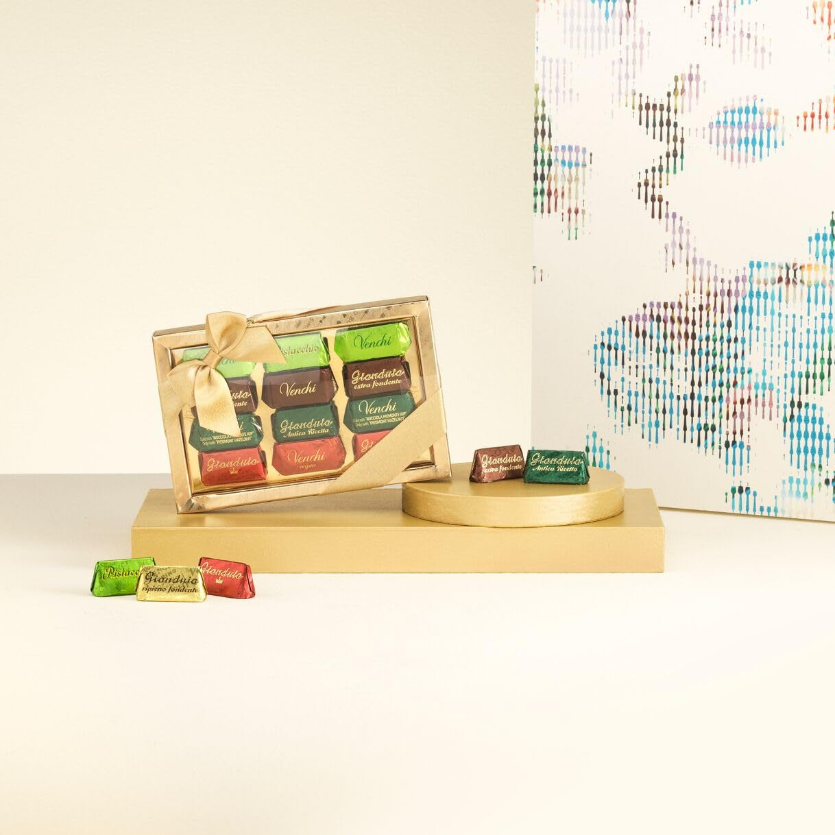 Venchi, Cutie cadou aurie cu ciocolată Gianduiotti asortată, 110 grame Bomboane de Ciocolata Naty Shop