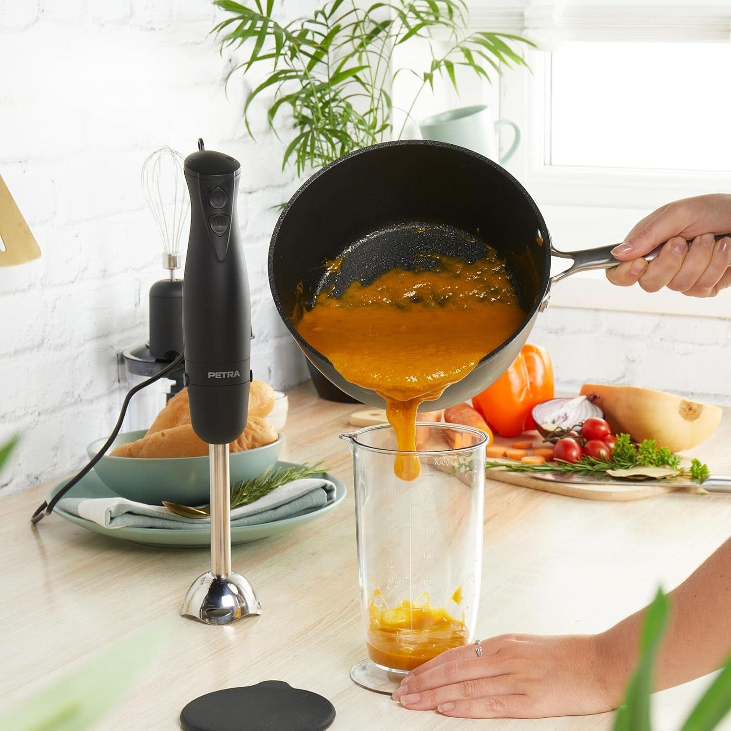 Petra PT2827BMBLKVDE 3-az 1-ben keverő – Bpa-mentes tartozékok, 500Ml-Schüssel, 700Ml-Becher, Schneebesen, Mixen, Zerkleinern, 2 Geschwindigkeiten, Edelstahlklingen, Für Babynath,3 és5 Child Naty Shop