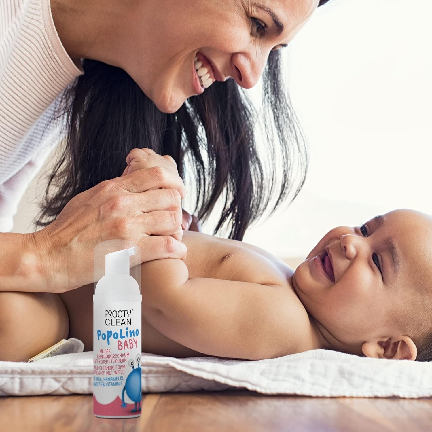 PopoLino Baby puha alsó hab a nedves babatörlő helyett. Vegán és natúrkozmetikai tisztítóhab! Alsó hab aloe verával, boszorkánymogyoróval, bergamotttal és E-vitaminnal. Boldoggá teszi a fenéket és a környezetet.