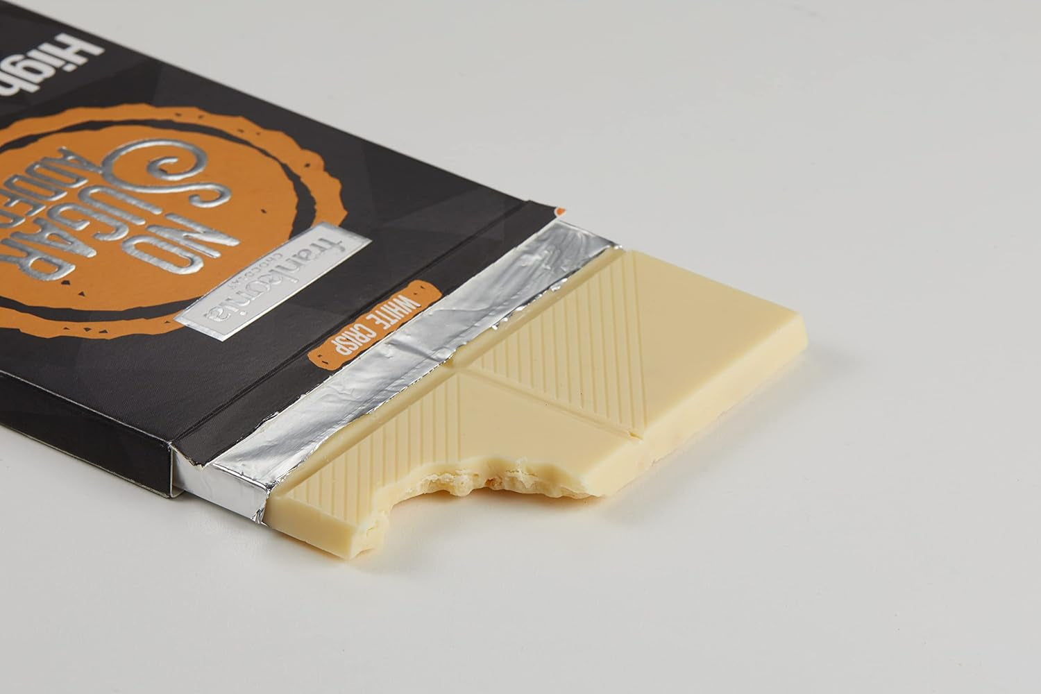 frankonia CHOCOLAT POWER MOTION hozzáadott cukor nélkül - Ropogós fehér csokoládé magas fehérje- és alacsony szénhidráttartalommal, 90 g