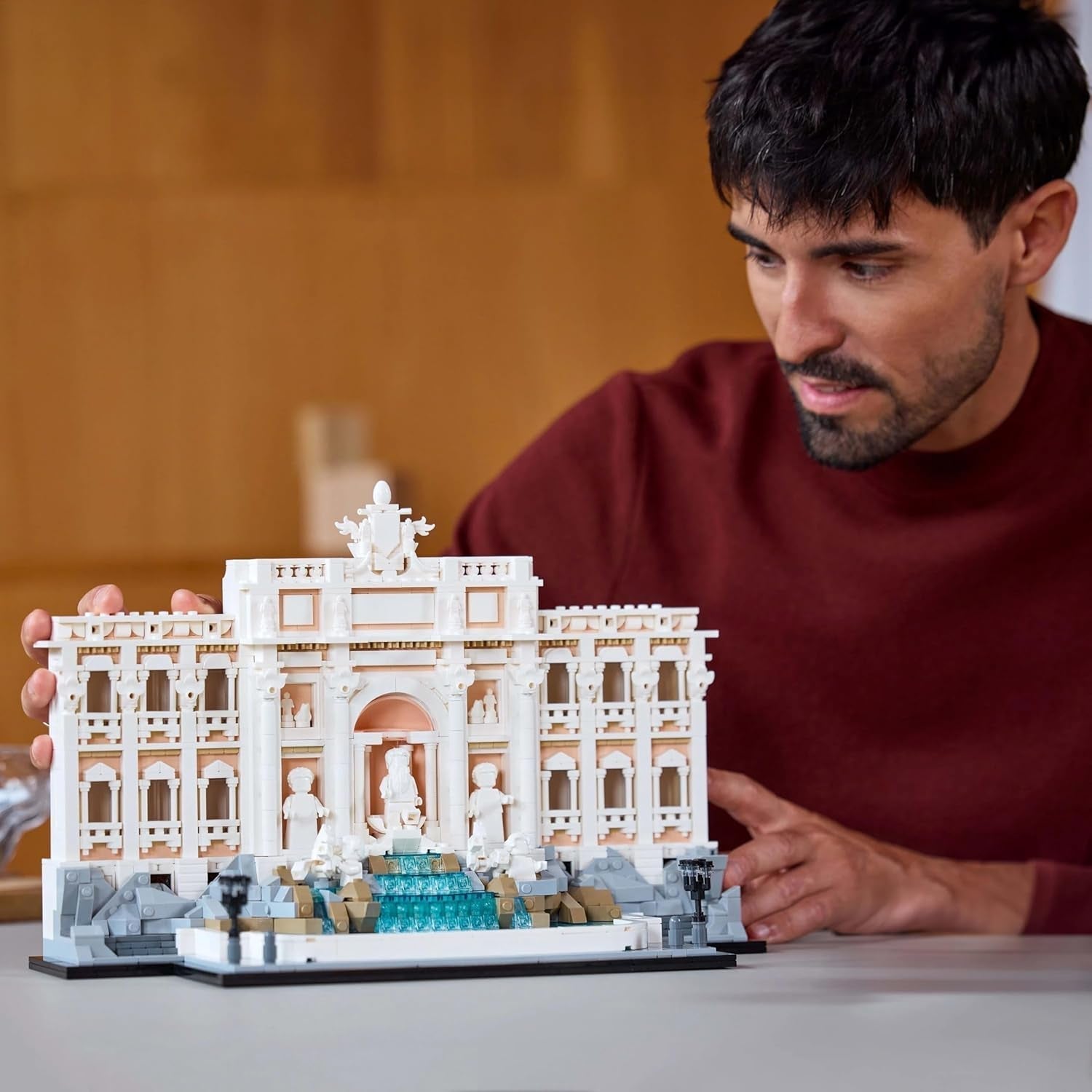 LEGO Architecture Trevi-kút – Róma tereptárgyának modellje minifigurák szobrokkal – irodai és nappali gyűjtemény – ajándék felnőtteknek és az építészet szerelmeseinek 21062 Építőkészlet Besuche den LEGO-Store