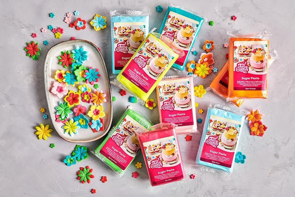 FunCakes fondant rulat Shimmering Rose: Ușor de utilizat, neted, flexibil, moale și pliabil, perfect pentru decorarea prăjiturilor, halal, kosher și fără gluten. 250 g Pasta de zahar Naty Shop