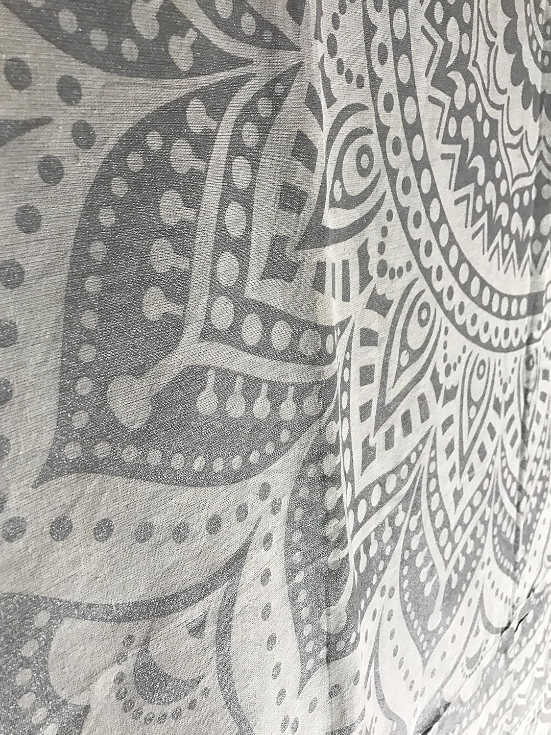 Tapiserie indiana mandala alb argintiu camera estetic panza Casa - Accesorii si Decoratiuni Naty Shop